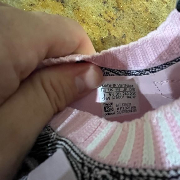 Adidas NMD size 7 - Picture 6 of 9